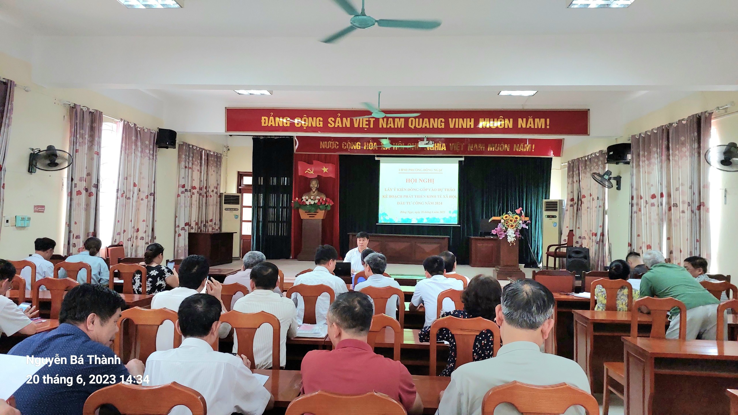 UBND phường Đông Ngạc lấy ý kiến góp ý dự thảo Kế hoạch phát triển kinh tế - xã hội và Quốc phòng an ninh năm 2024.
